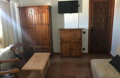 CASA TURÍSTICA Villa Carmen, CON AMPLIO JARDIN QUE INCLUYE BARBACOA, 2 PORCHES, PARKING PRIVADO Y PISCINA - Foto 24