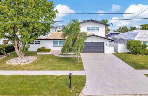 Clearwater Beach Waterfront Modern Villa 4BD 2BIG OPEN LOFT 4BT with Pool Boat Deck Sleep 15 - Foto 16