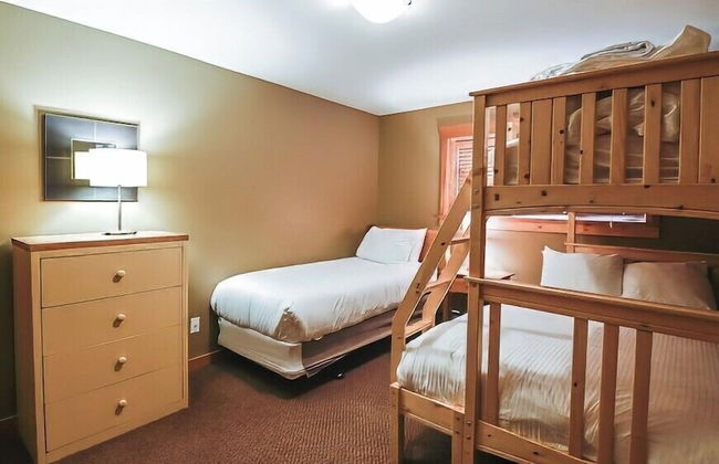 Pinnacle Ridge Chalets by Fernie Lodging - Photo 19