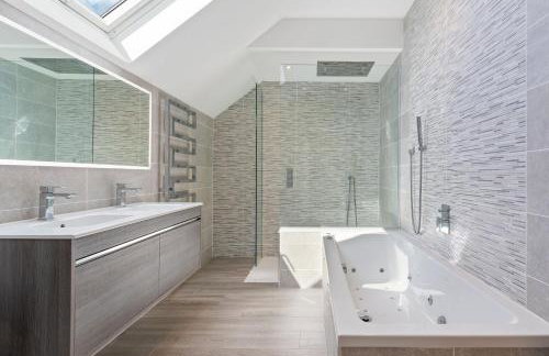 Shackled-Am-Not - Luxury home sleeps 8 with hot tub and games room North Cornwall - Foto 19