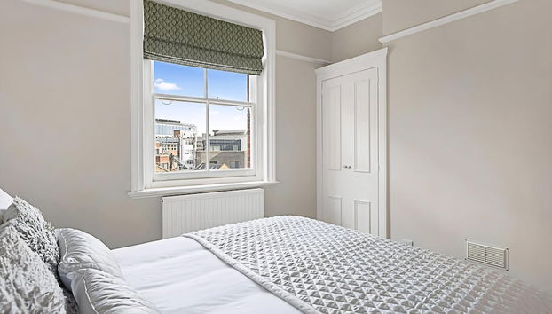 Serene 2BR - 3 Mins to Fulham Broadway - Foto 5, Habitación
