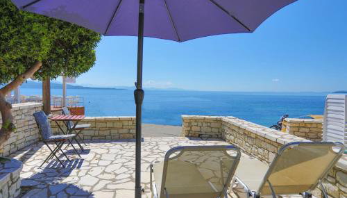 Kaminaki Beachfront Apartments - Foto 3, sunbed, Other