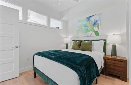 Outstanding Amenities-New Complex- Downtown Luxury - Foto 25