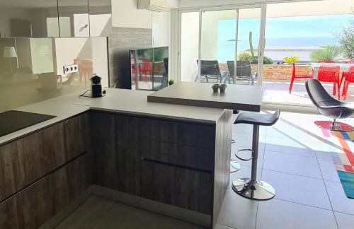 MAGNIFIQUE APPARTEMENT VUE MER - GRANDE TERRASSE ET PISCINE - Foto 15