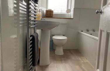 Spacious 3 bedroom apartment in Campbeltown centre - Foto 18