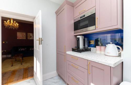 2 Seaside Bedroom home, Garden, 6 guests, Parking, Contractors-Families welcome - Photo 14