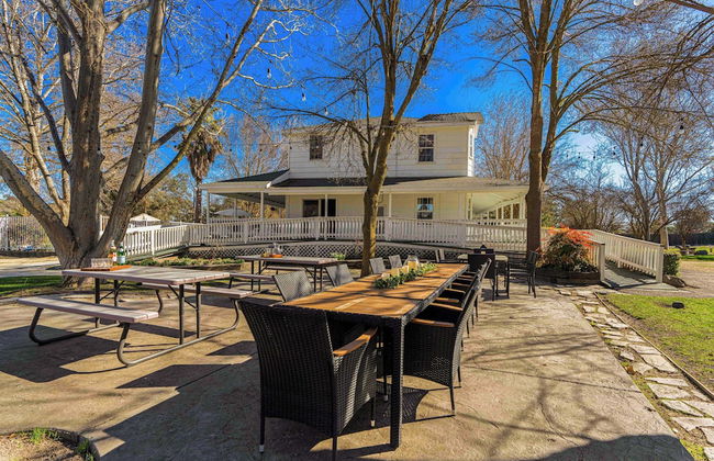 Victorian Manor In Paso Robles Wine Country + Pool, Hot Tub, Firepit, Tennis Court Sleeps 28 - Photo 26