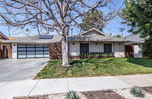 Luxury 3BR with Cabana Oasis Pool & Style - Foto 19