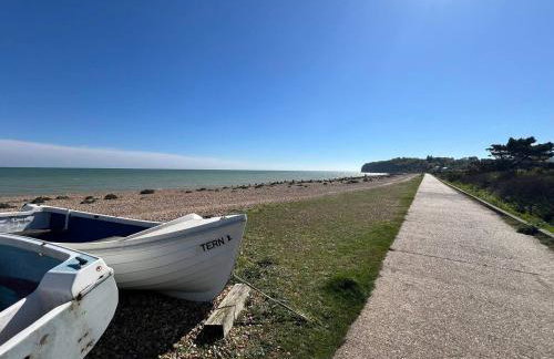 Beachfront Bliss at Laughing Water - Pass the Keys - Foto 36