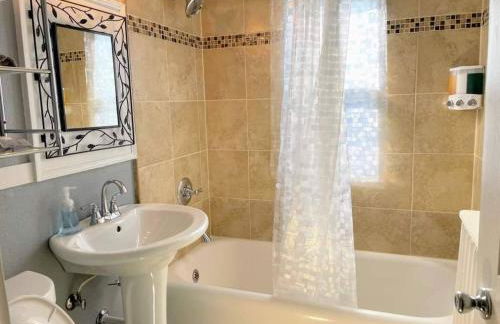 *2brApt 4 beds near Naval Base-6 Flags-Casino* - Photo 14