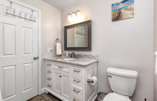 Modern Home, Heated Pool, Close to Beaches! - Foto 14