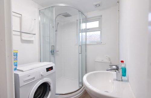 5 Bed - 2 Bath - Ideal for Work Crews - Foto 32