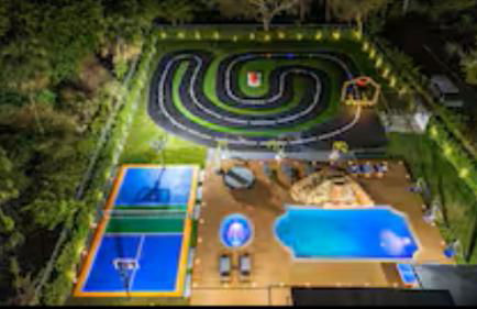 Unique Private Racing Track Villa in Miami Cinema - Foto 27