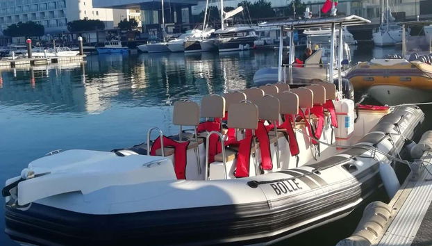 Embarcación para el paseo