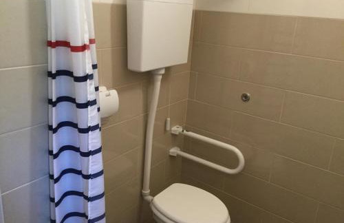 Prvinski Akvarel - Foto 15