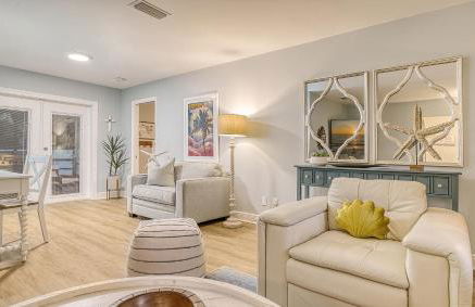 Casa Del Mar - Pet Friendly House on Siesta Key w/ Outdoor Patio & Private Screened-In Heated Pool! - Foto 15