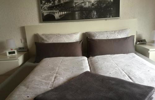 Schwarz-Weiss - Photo 22