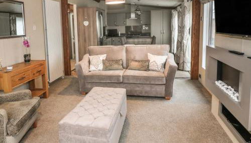 Avonal Lodge 24 - Photo 4