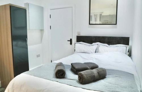 Beautiful NW4 Studio - Professional Market - Own Entry - Photo 29