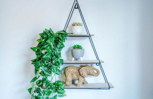 Charming 1-bed house in Chester by 53 Degrees Property, Ideal for Couples & Business, Amazing Location - Sleeps 4 - Photo 6