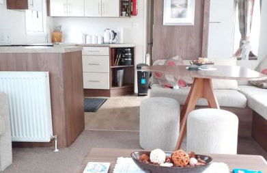 Modern 2017 model Delta Sienna static caravan in Clarach Bay - Foto 1