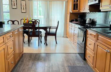 Resort Like house, 4 bedrooms, 3 bathrooms - Photo 18