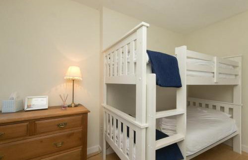 Awelon Holiday Cottage sleeps 10, Hot Tub, Log Burner, North Wales, Porthmadog - Foto 17