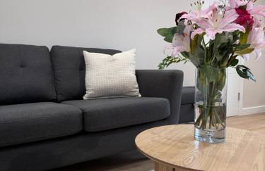 Middleton Mews- 3BR- Wollaton Park-Hospital & Uni - Photo 13