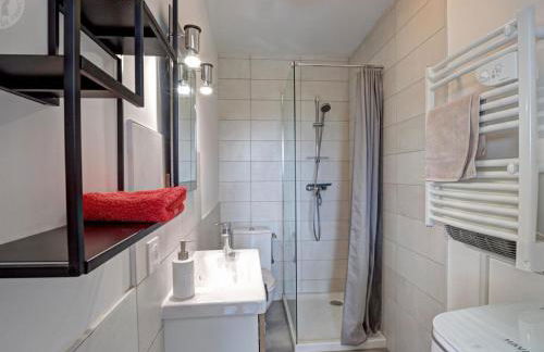 Charmant appartement avec terrasse lumineuse à St-Etienne - FR-1-496-287 - Foto 8