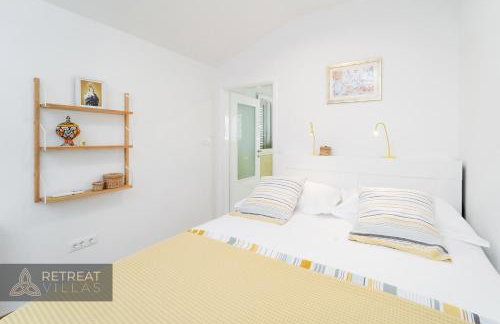 Villa Eleona with private pool and garden - Photo 43