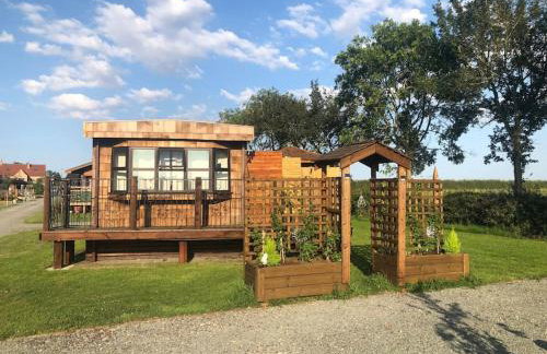 Couple’s Lodge With Hot Tub - Foto 1