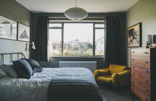 Architect designed spacious five bed house by sea - Foto 18