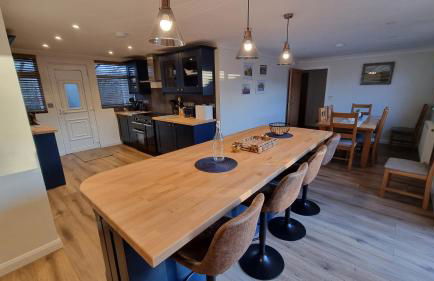 Certa Cito Exceptionally Large 4 Bedroom Bungalow and Garden Near The Beach - Foto 1