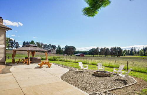 Portland Area Group Getaway Hot Tub and Views! - Foto 36