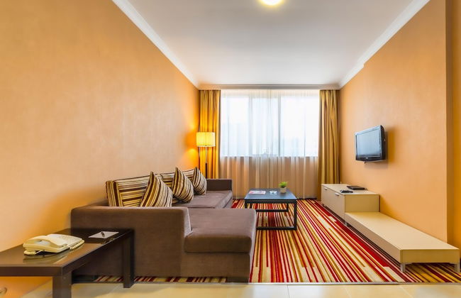 Executive Suites - Photo 20