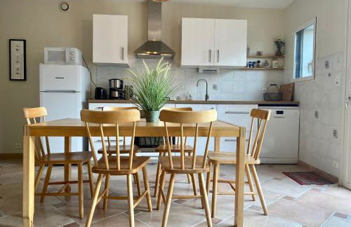 Charmante Maison au Cœur d’un Village Paludier, Proche Guérande et Plages, Terrasse et Wifi - FR-1-306-1227 - Foto 5