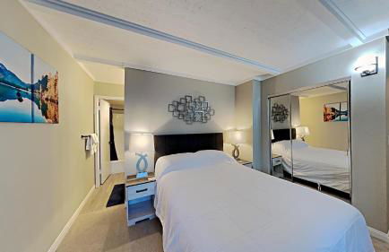 Slopeside & Spacious Home WITH Parking - Foto 21