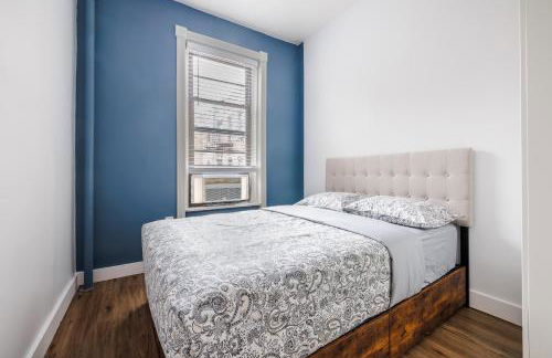 Ultimate Urban living at Centrally Located Apartments - Photo 17