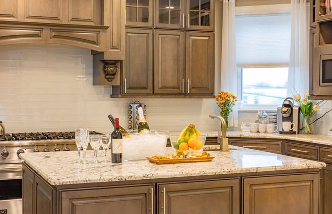 Spacious 6BR Beach Home With Elevator Decks - Ideal for Family Holidays Winter Escapes - Foto 22