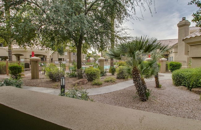 Cozy 1-bdrm Scottsdale Condo Next to Pool - Photo 19
