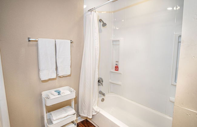 Nice 3br/2ba Near Downtown 2 min At&t Center - Foto 14