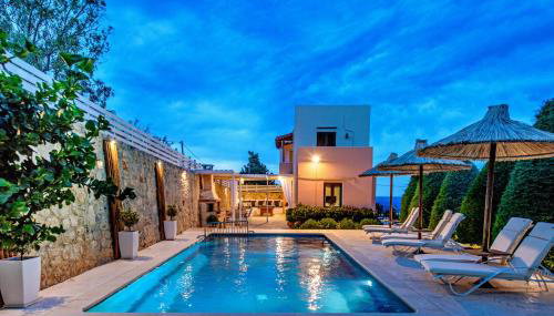 Elmyra Villa, Heated Pool & Walking to beach, By ThinkVilla - Foto 1, Garden, Garden view