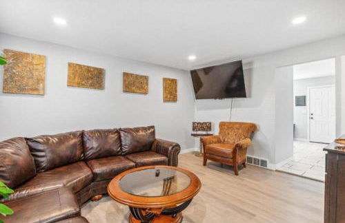 All New! Convenient Location! Sleeps 6 - Foto 3