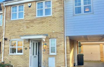 Rushden - 5 Beds Modern Home, Free Private Parking, TV, Garden - Foto 28