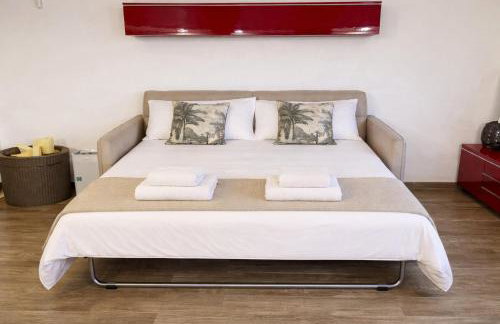 New! Stunning Villa with Pool & Sea Views - Photo 27