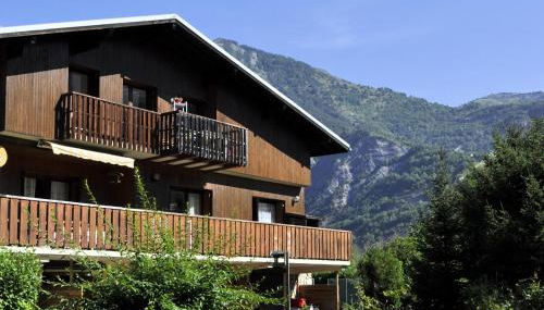 Chalet la Cachette Cyclists & Skiers - Foto 2