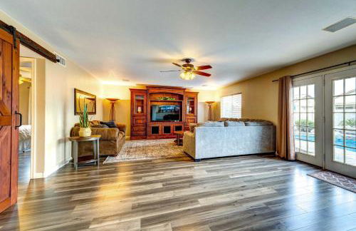 Pool and Hot Tub Home Near Peoria Sports Complex! - Foto 13