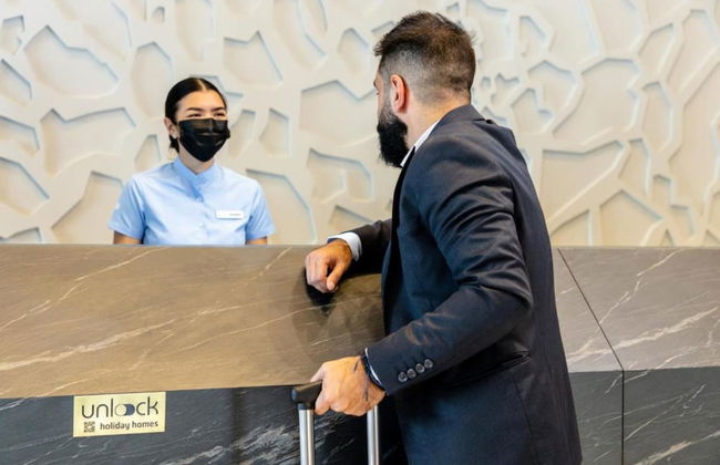 Unlock J One - Photo 3