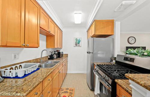 Bright & Cozy Getaway-10min to Downtown LA - Foto 27