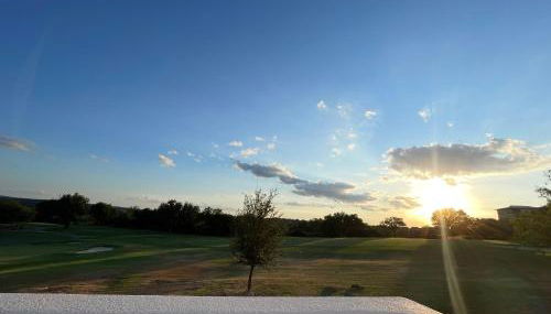 Architect's 'Castle' - Golf Villa with Views - Foto 4